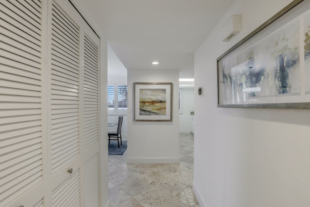 50 Seagate Dr #104, Naples, FL 34103