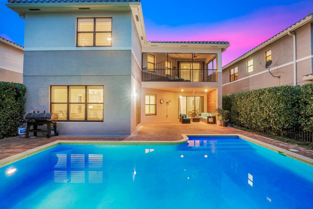 3082 Hudson Ter, Naples, FL 34119