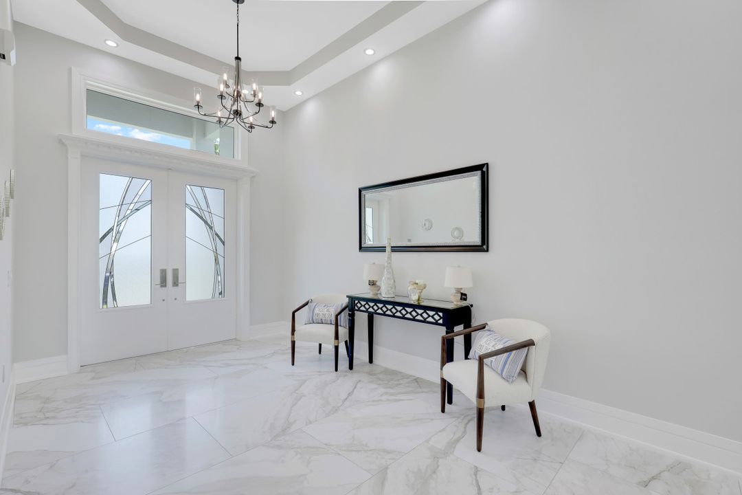 5333 Bayshore Ave, Cape Coral, FL 33904