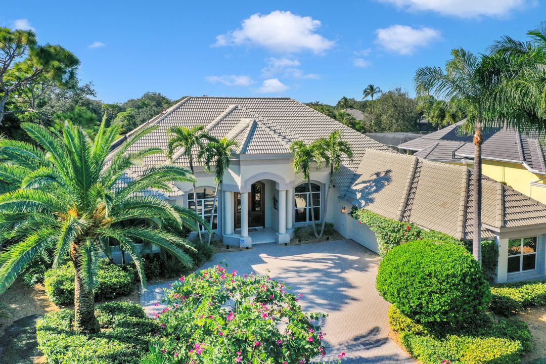 25150 Ridge Oak Dr, Bonita Springs, FL 34134