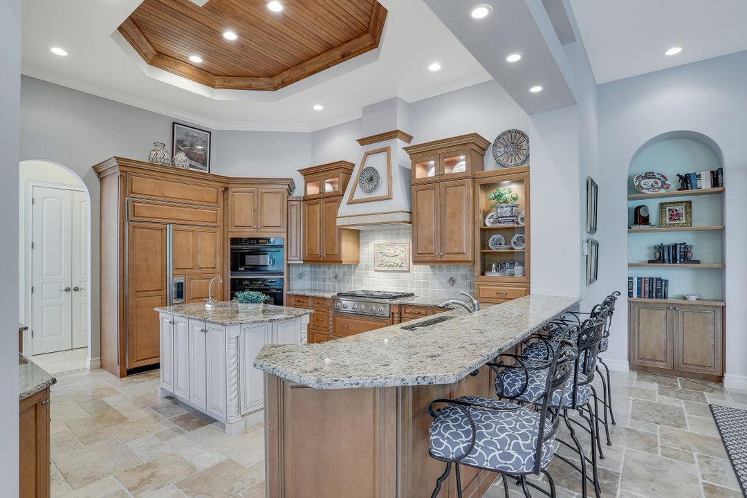 9381 Lakebend Preserve Ct, Estero, FL 34135