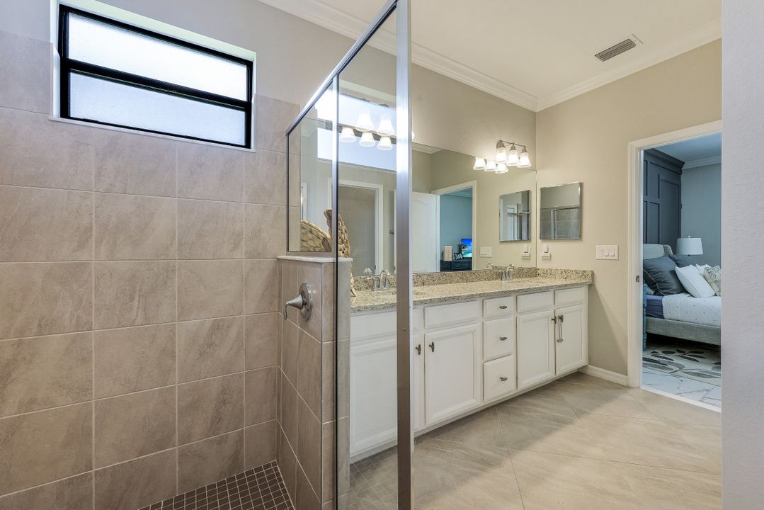 19835 Beechcrest Pl, Estero, FL 33928