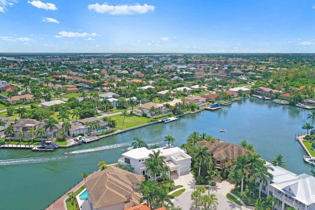 480 Parkhouse Ct, Marco Island, FL 34145