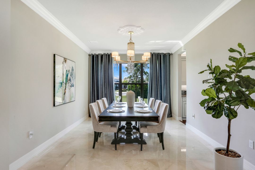 4600 Azalea Dr, Naples, FL 34119