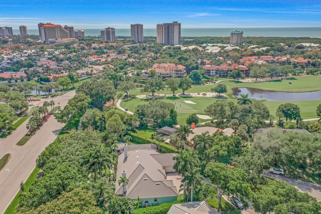 726 Bay Tree Ct, Naples, FL 34108