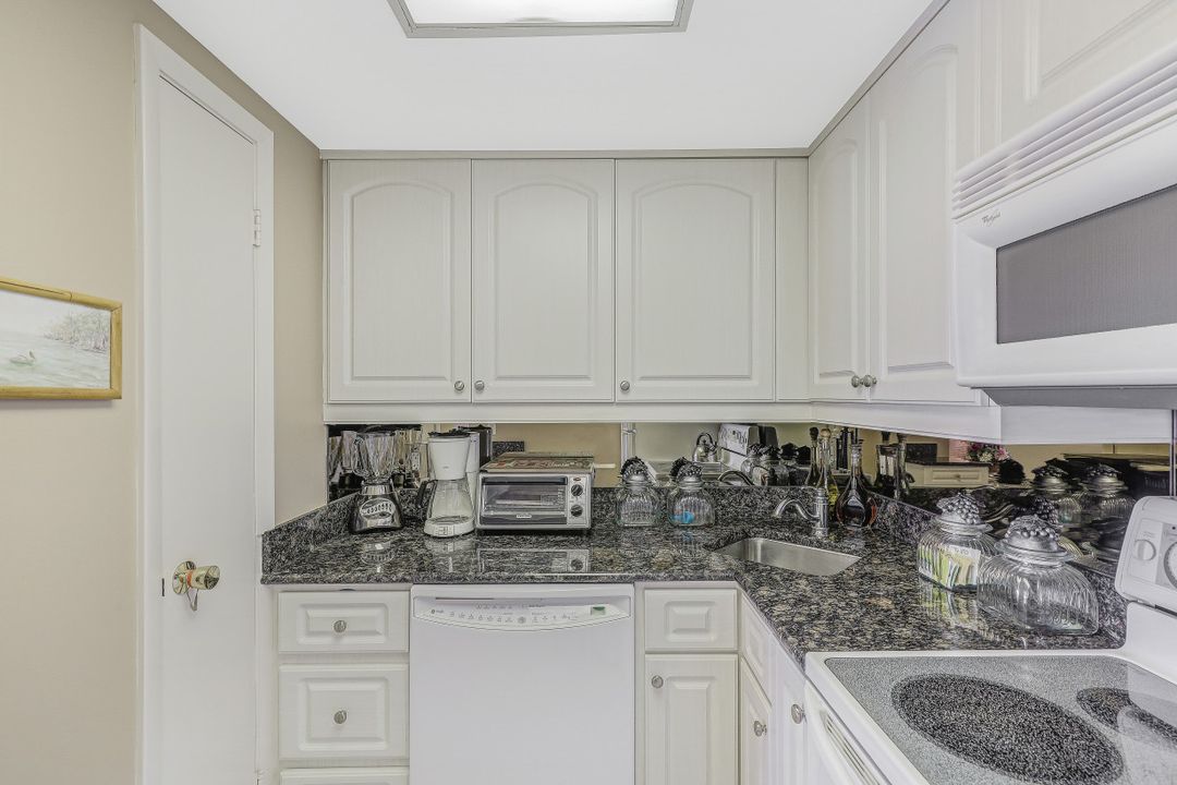 180 Seaview Ct #1006, Marco Island, FL 34145