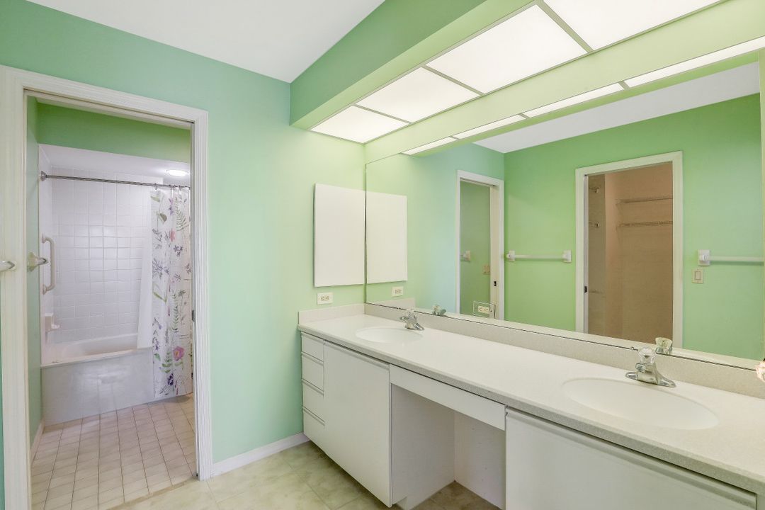 432 Sugar Pine Ln #432, Naples, FL 34108