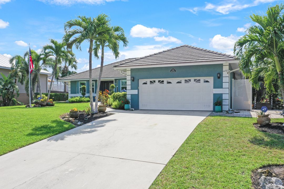 3831 Riviera Cir, Bonita Springs, FL 34134