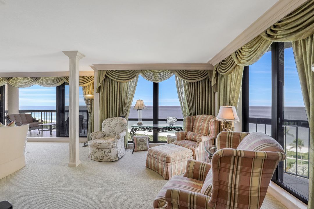 4551 Gulf Shore Blvd N #1003, Naples, FL 34103