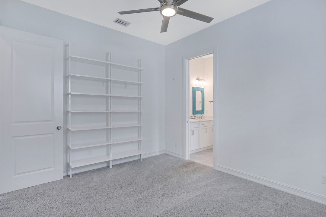 17214 Hidden Estates Cir, Fort Myers, FL 33908