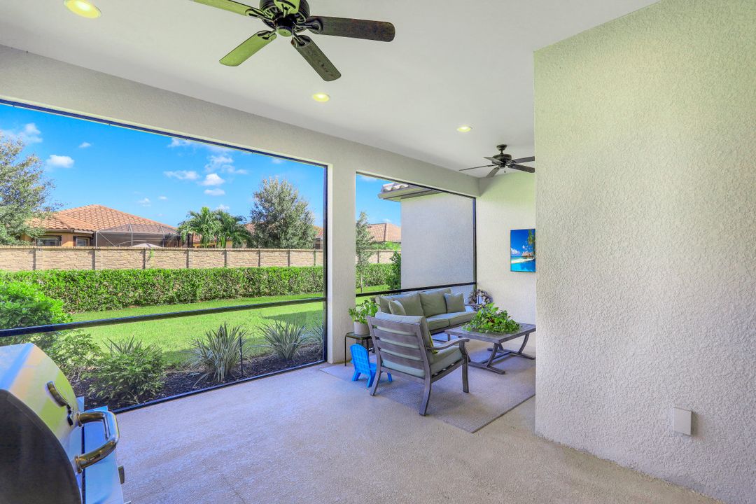 8199 Lucello Terrace N, Naples, FL 34114