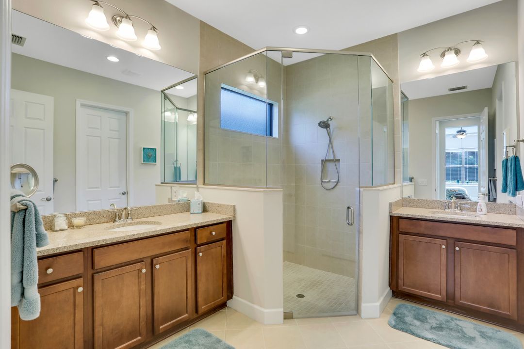 9037 Isla Bella Cir, Bonita Springs, FL 34135