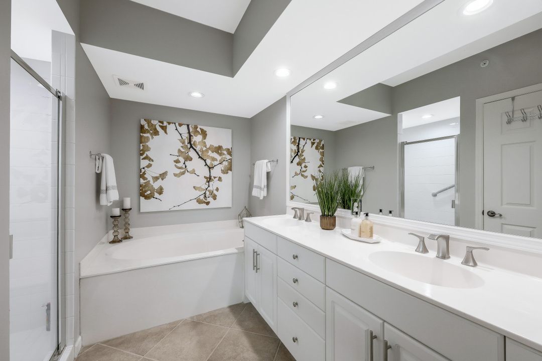 325 Dunes Blvd #204, Naples, FL 34110