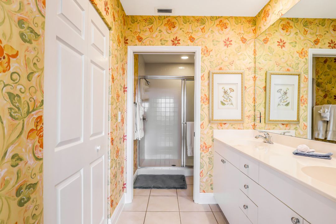 460 Launch Cir #304, Naples, FL 34108