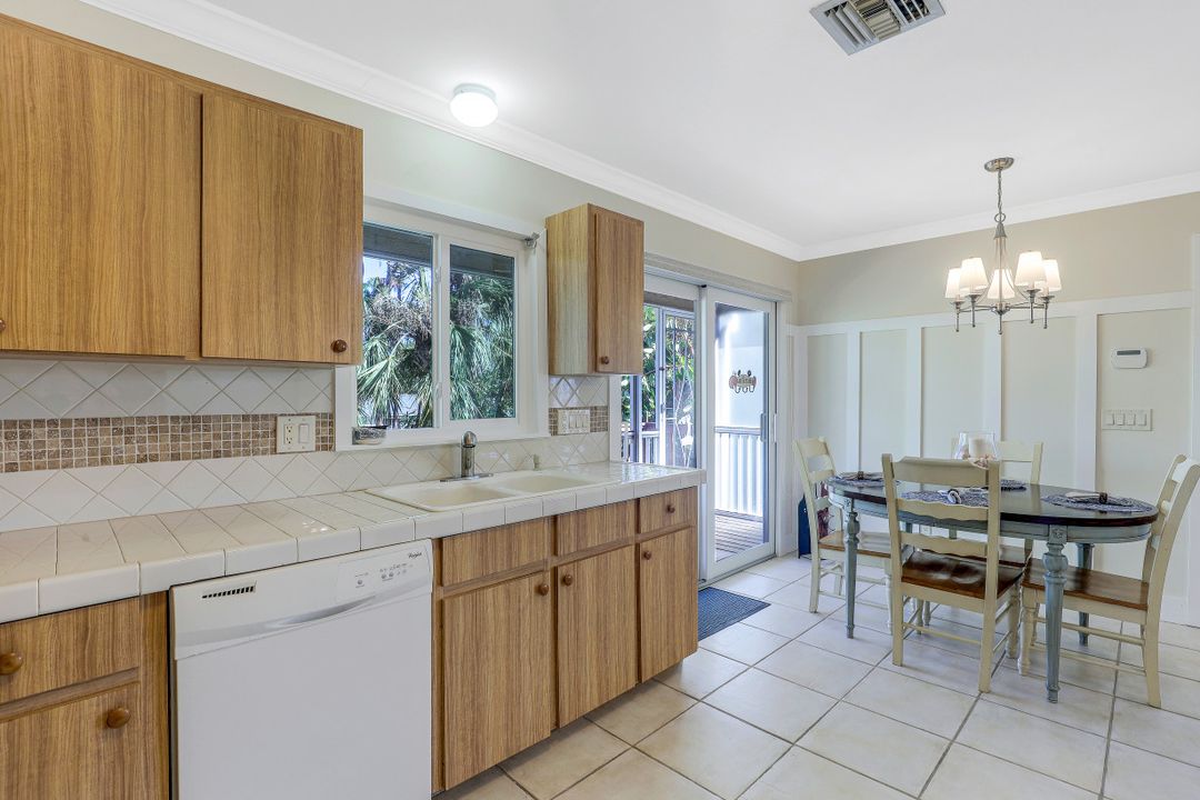 4060 Rita Ln, Bonita Springs, FL 34134