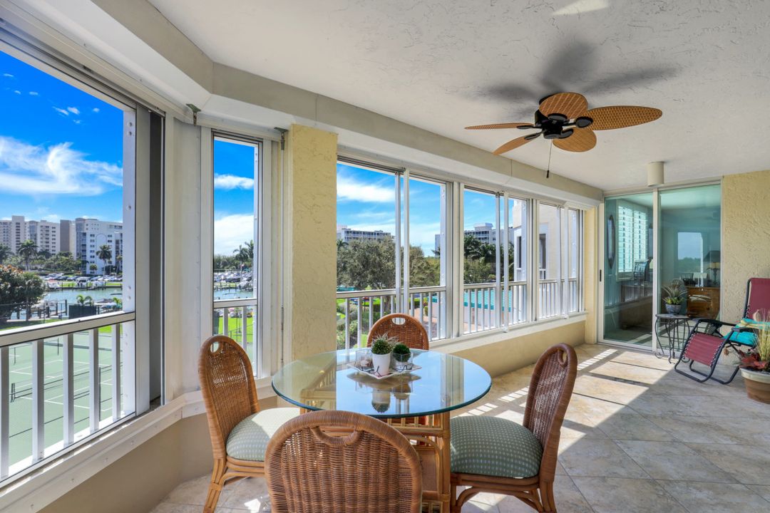 25 Bluebill Ave #201, Naples, FL 34108