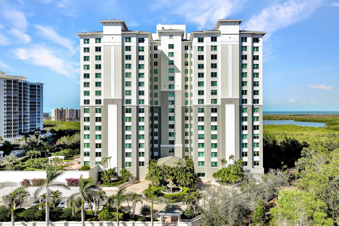 265 Indies Way #1404, Naples, FL 34110