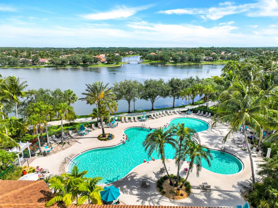 4420 Prescott Ln, Naples, FL 34119