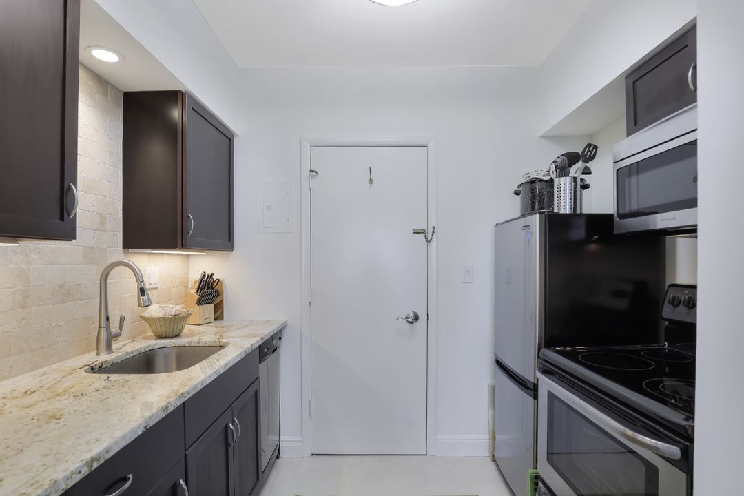 240 Seaview Ct #403, Marco Island, FL 34145