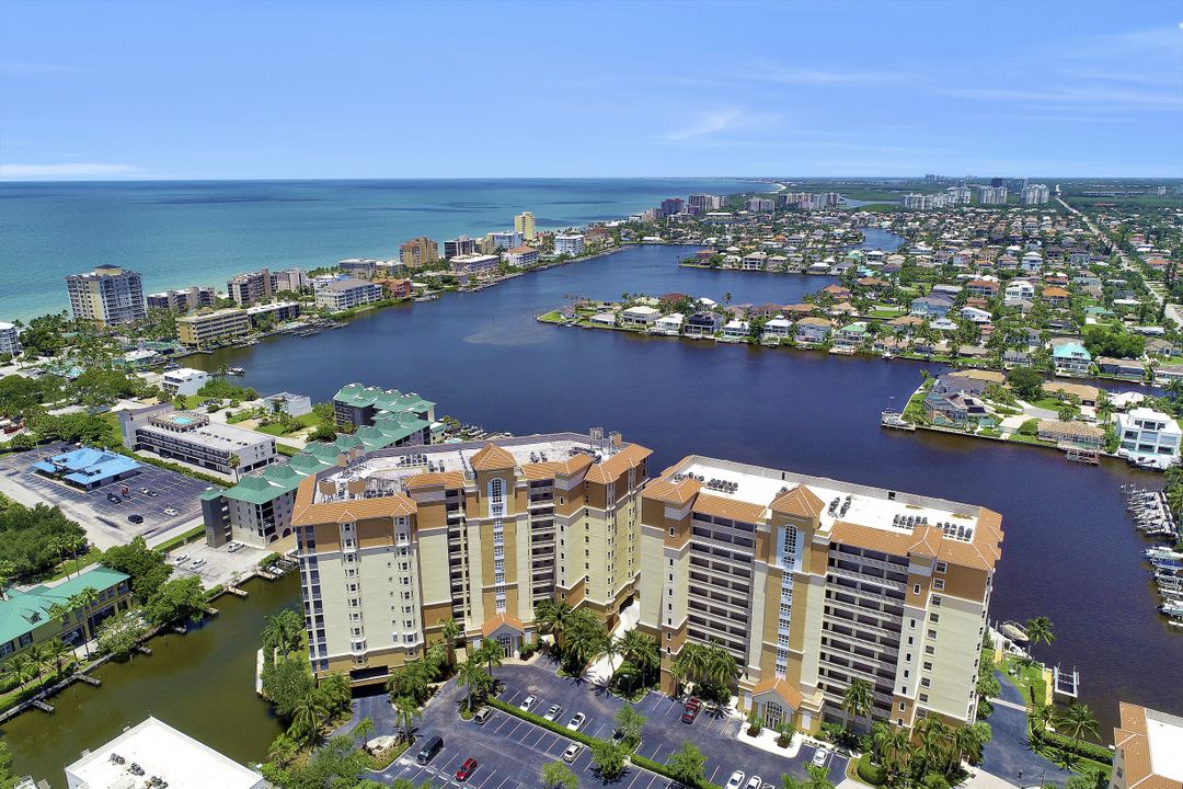 400 Flagship Dr #306, Naples, FL 34108