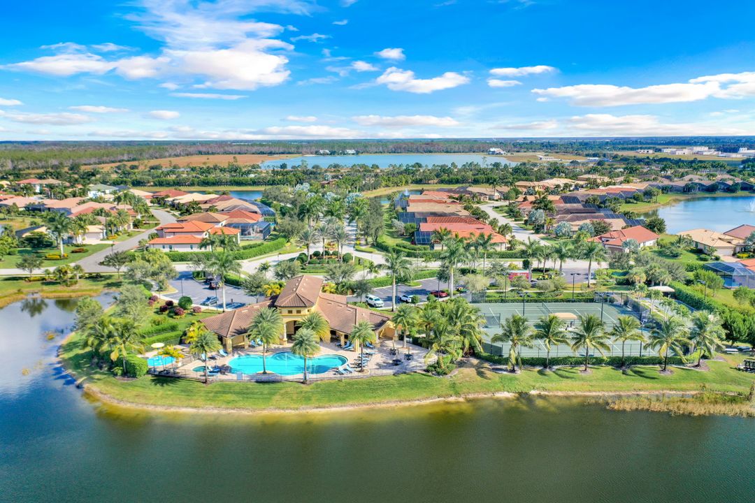 10565 Espanola Dr, Bonita Springs, FL 34135