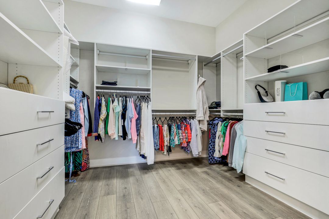 9496 Montelanico Loop, Naples, FL 34119