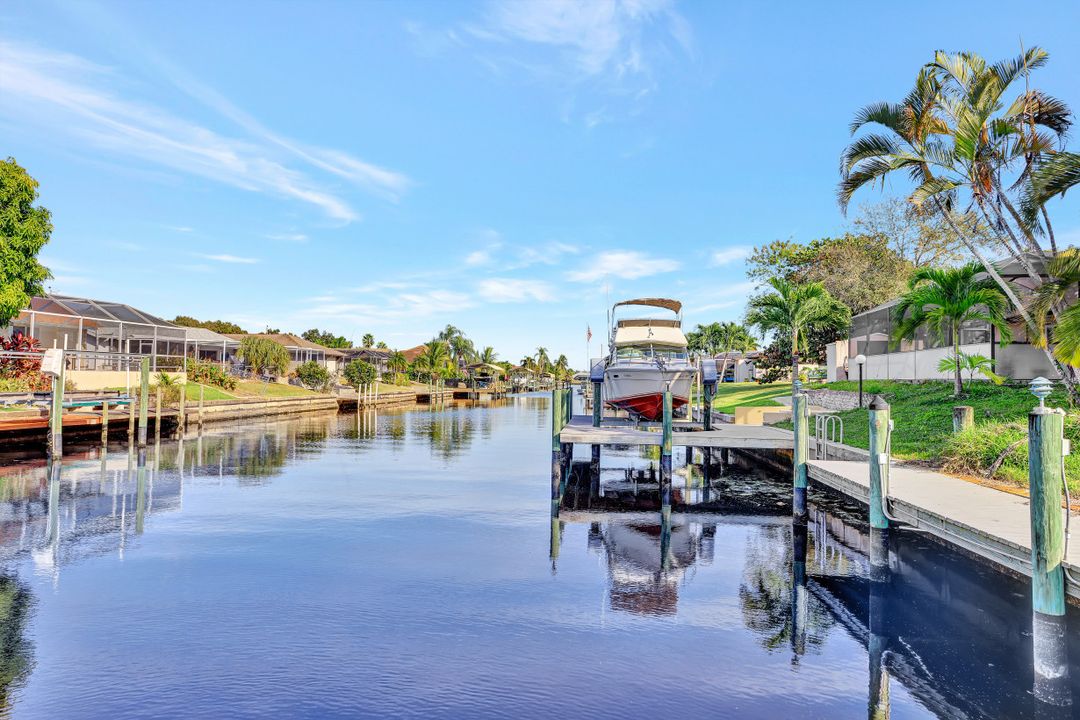 1803 SE 16th St, Cape Coral, FL 33990