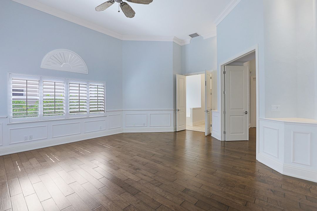 1905 Fairfax Cir, Naples, FL 34109