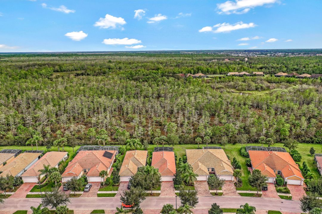 8458 Karina Ct, Naples, FL 34114