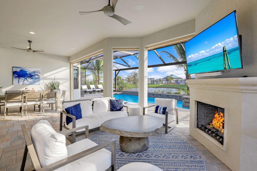 3258 Belon Ln, Naples, FL 34114