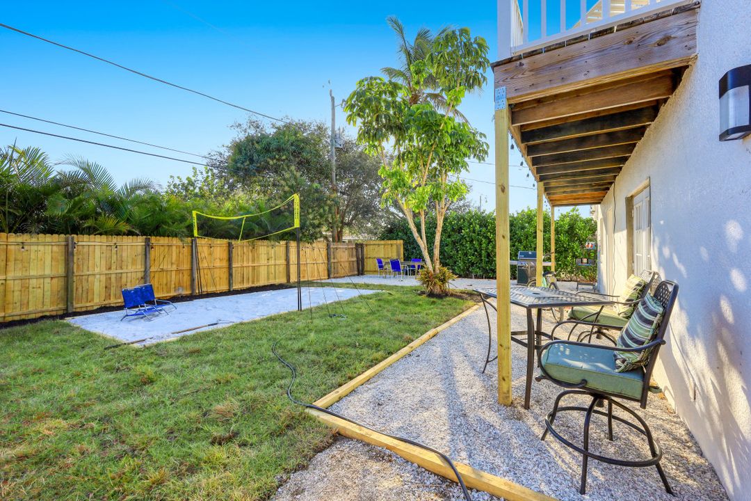 778 100th Ave N, Naples, FL 34108