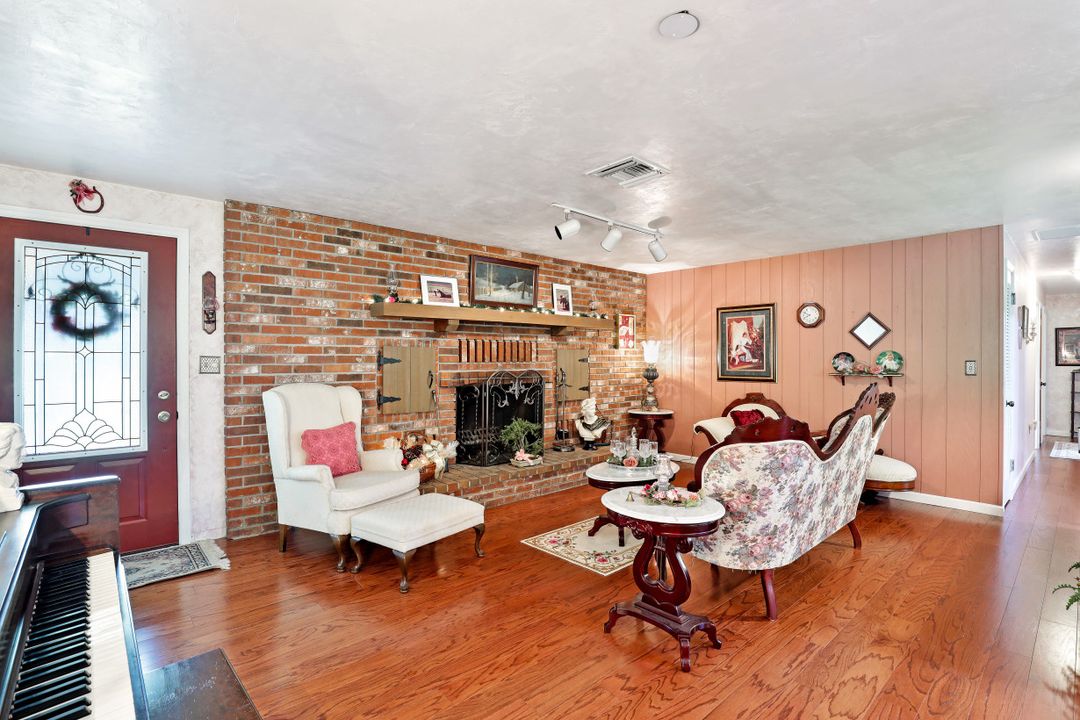 6630 Carmelita Dr, Fort Myers, FL 33905