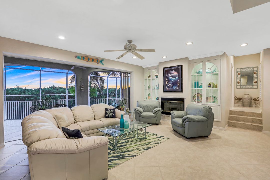 450 Spinnaker Dr, Marco Island, FL 34145