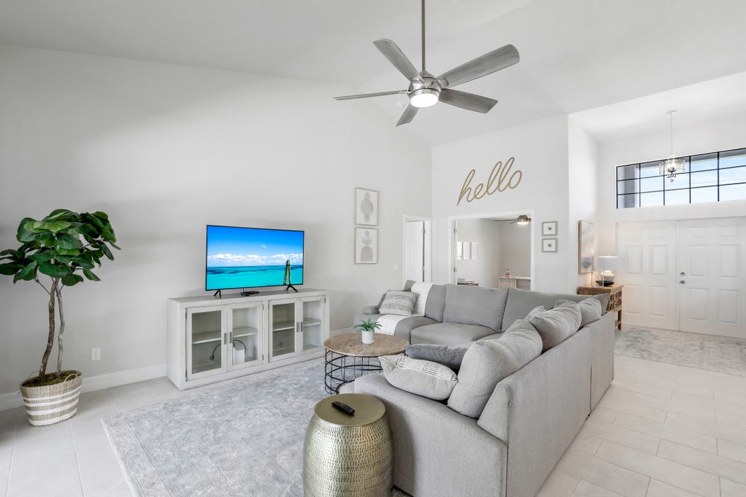 2016 SW 28th Ln, Cape Coral, FL 33914