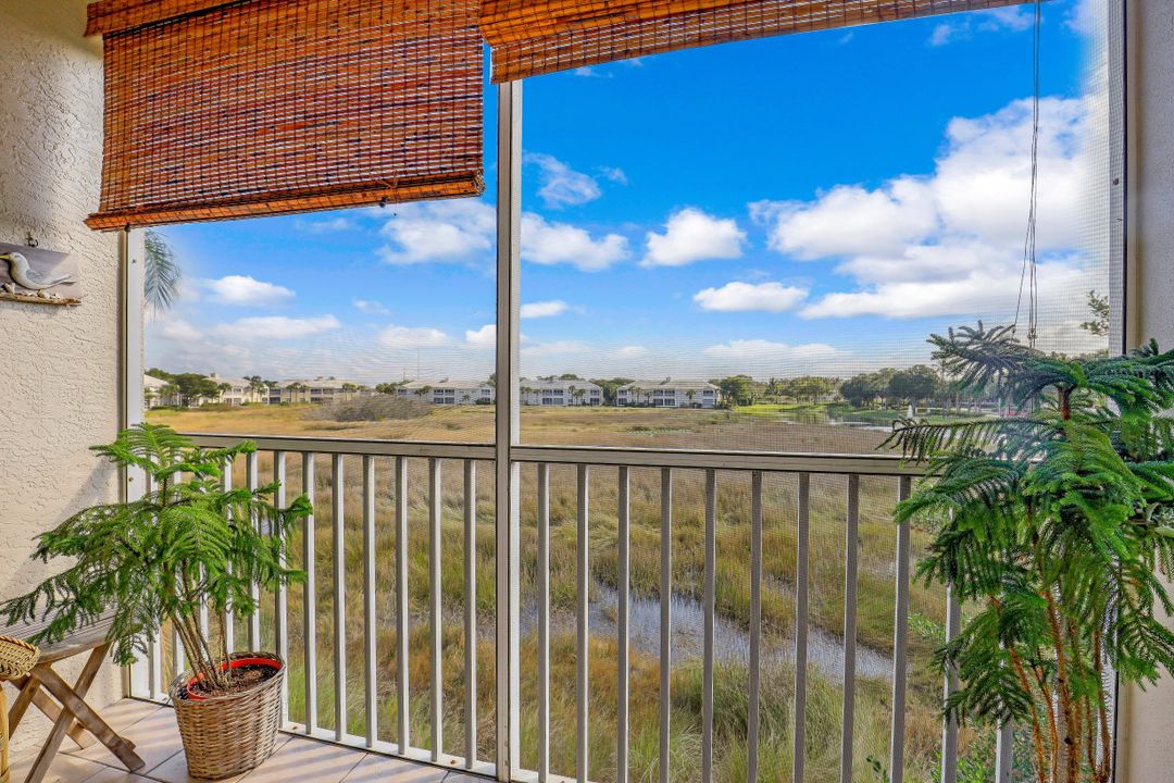 1410 Sweetwater Cove #204, Naples, FL 34110