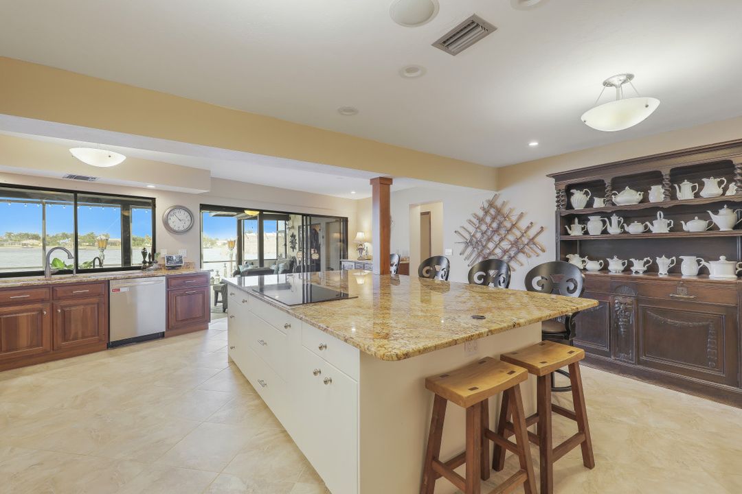 513 SW 51st Terrace, Cape Coral, FL 33914