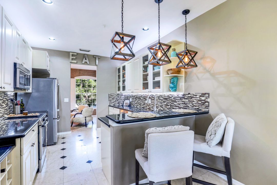 2180 Arielle Dr #804, Naples, FL 34109