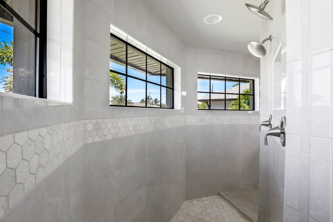 2016 SW 28th Ln, Cape Coral, FL 33914