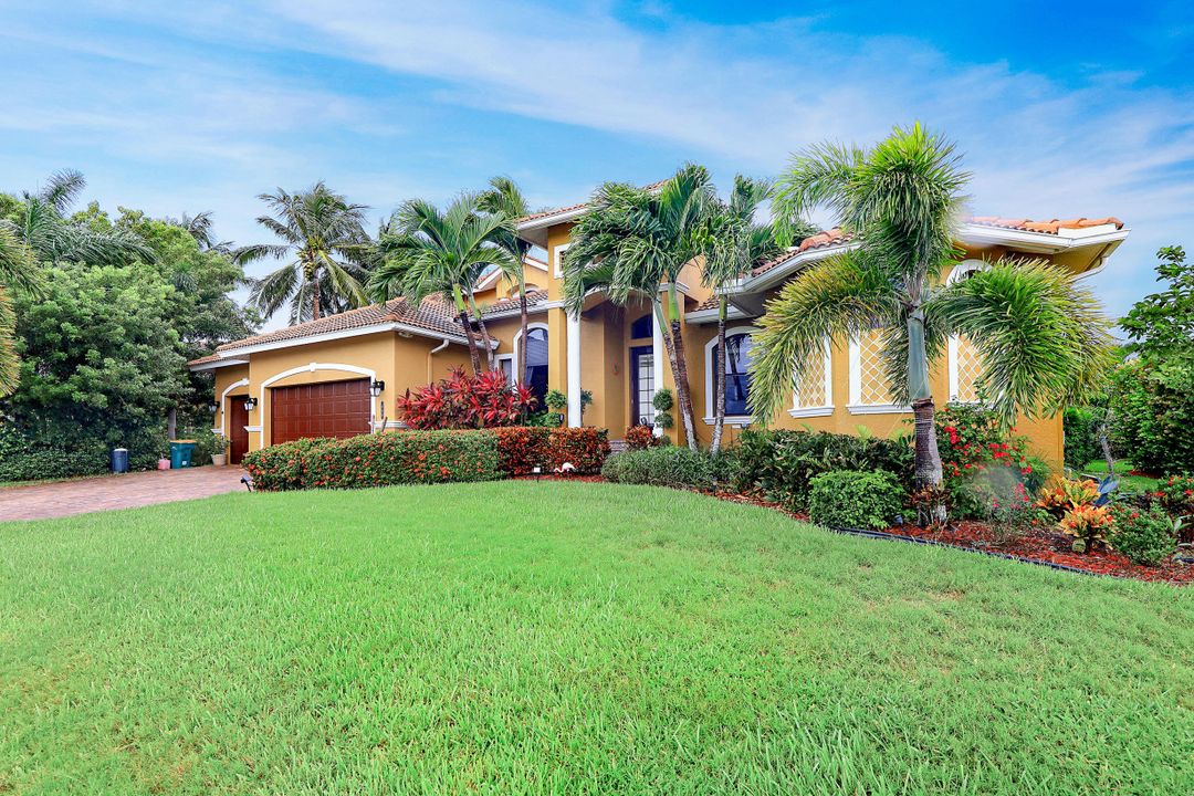 748 Milan Ct, Marco Island, FL 34145