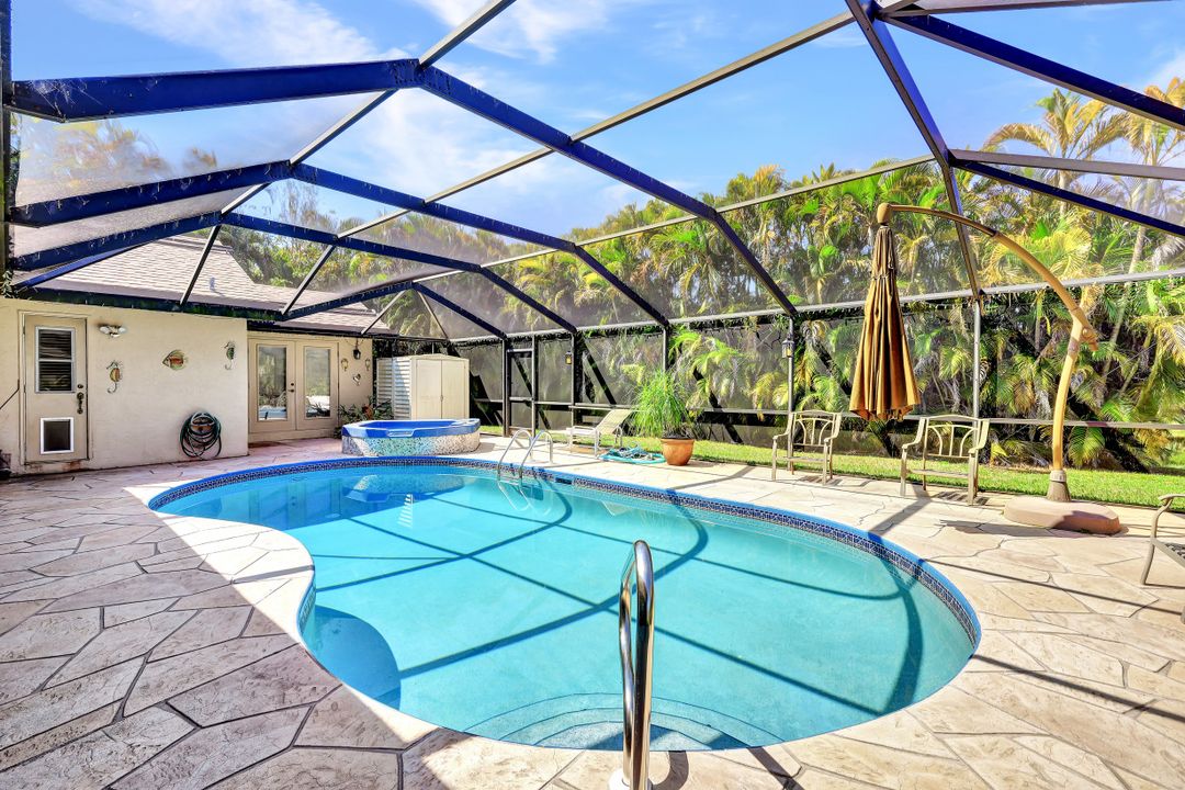 131 Plantation Cir, Naples, FL 34104