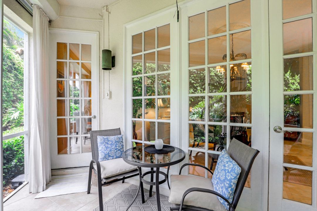 141 Colonade Cir #141, Naples, FL 34103