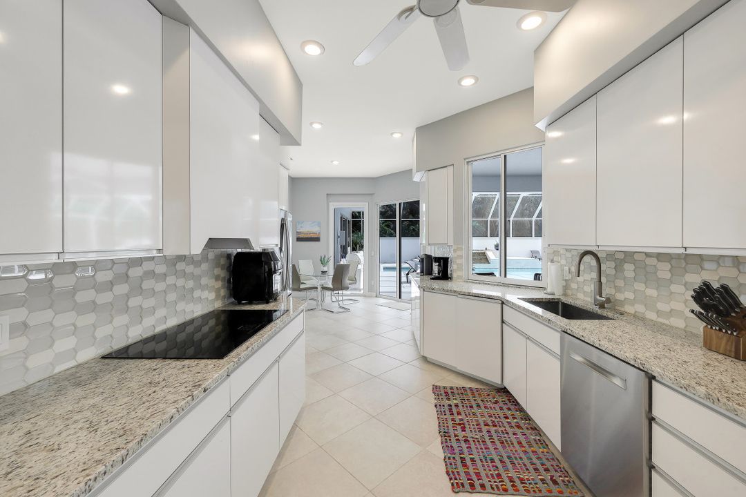 621 S Barfield Dr, Marco Island, FL 34145