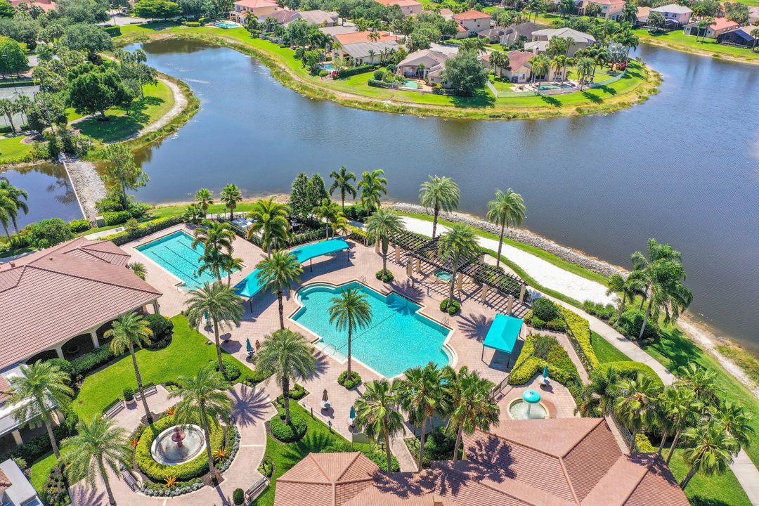 1857 Senegal Date Dr, Naples, FL 34119