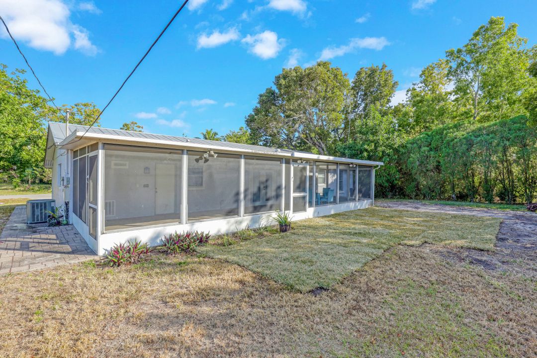 2506 SE 8th Ave, Cape Coral, FL 33904