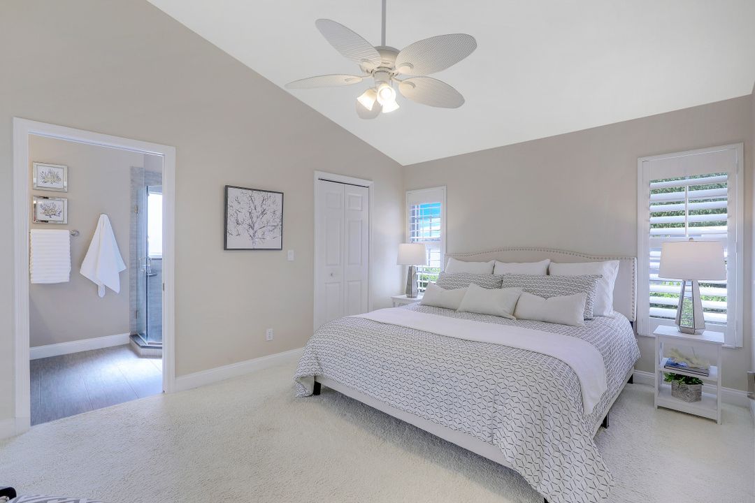 2810 Sailors Way, Naples, FL 34109