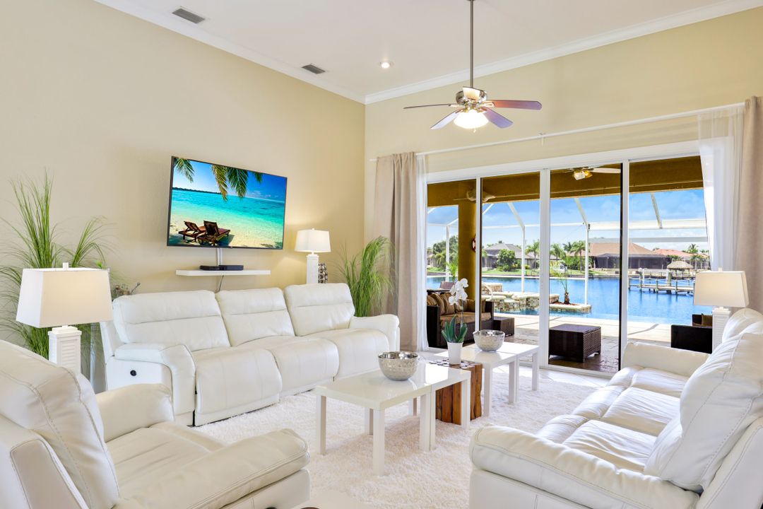 4102 SW 27th Ave, Cape Coral, FL 33914