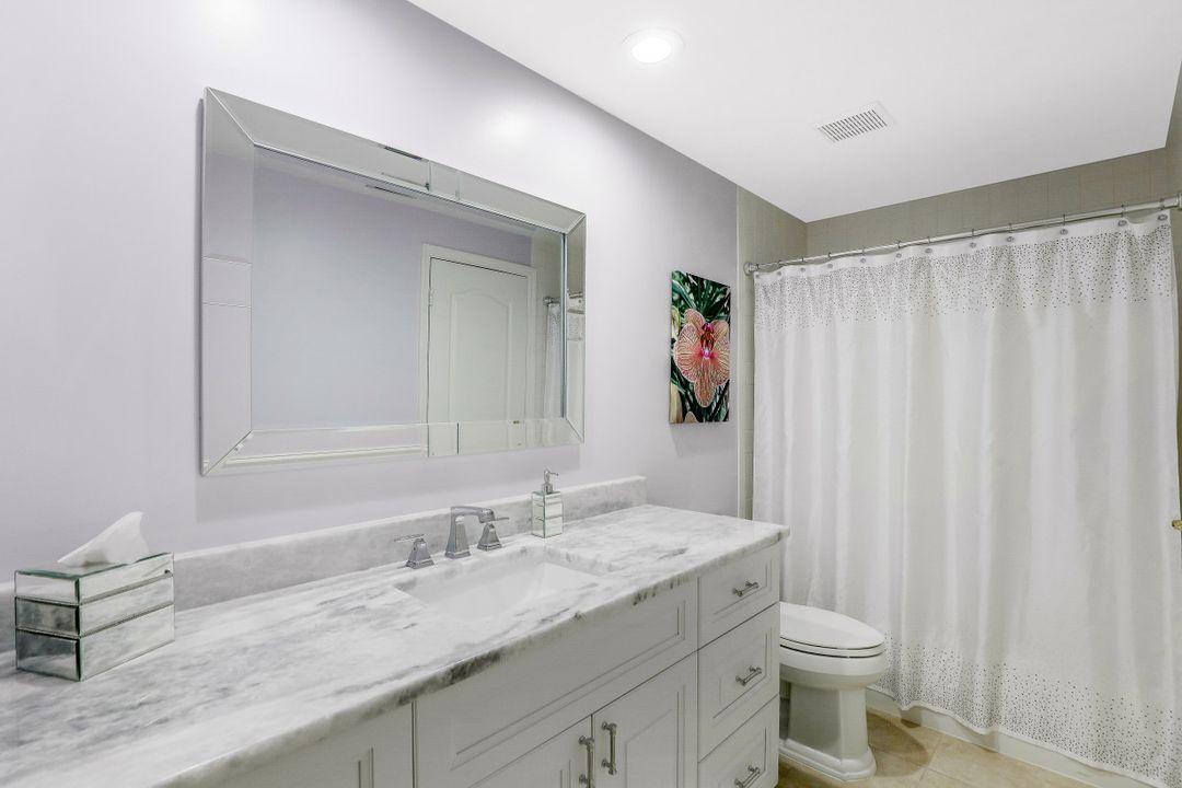 5801 Glencove Dr #503, Naples, FL 34108