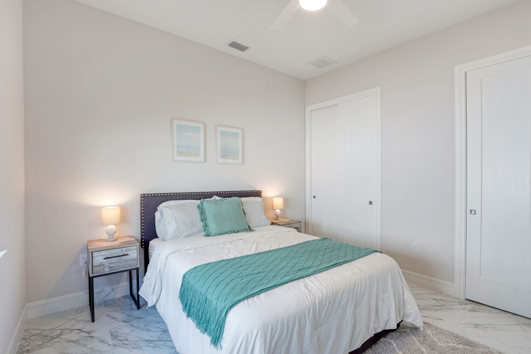 783 110th Ave N, Naples, FL 34108