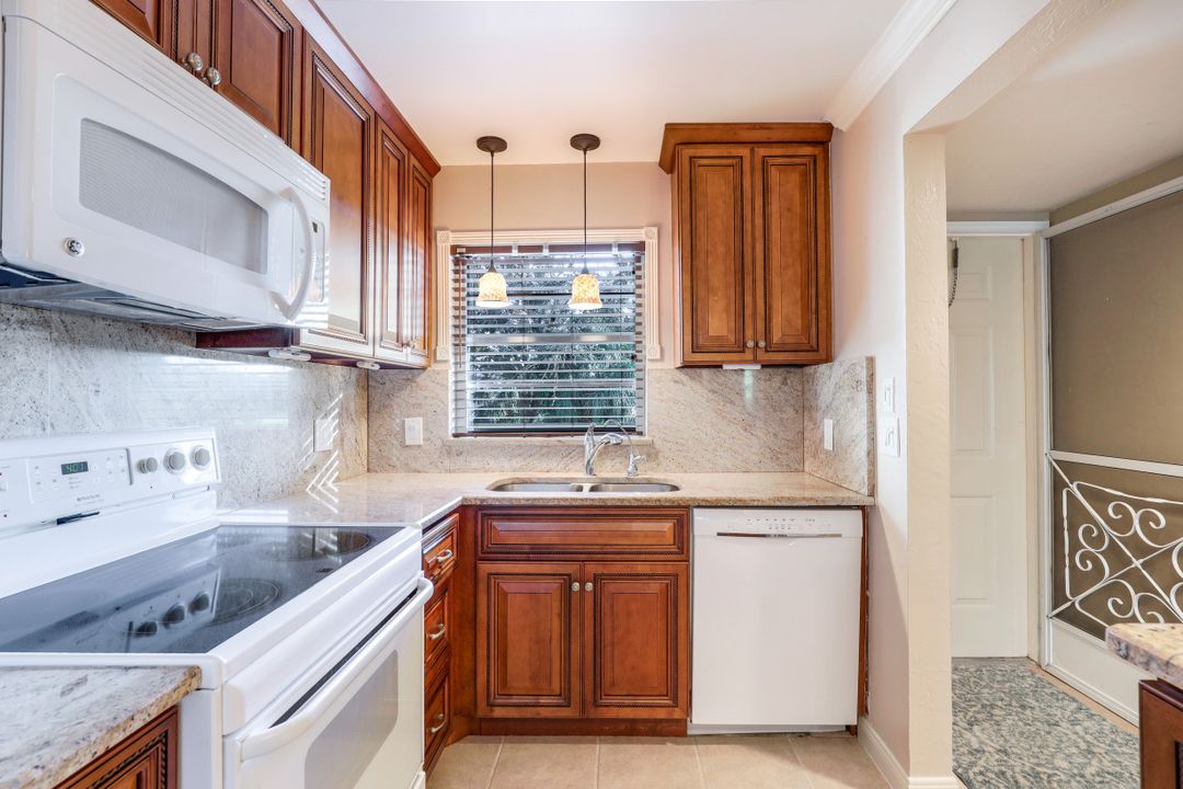 501 Forest Lakes Blvd #205, Naples, FL 34105