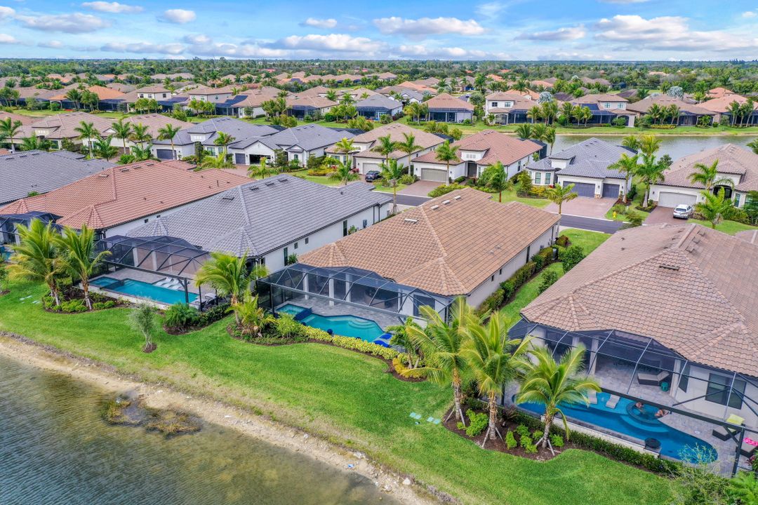 3254 Belon Ln, Naples, FL 34114